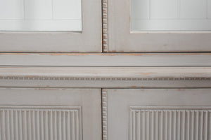 Sarreid Harper Soft Grey Glass Front Bookcase - Stylish Pine Design For Elegant Home Storage Solutions Grey  53450