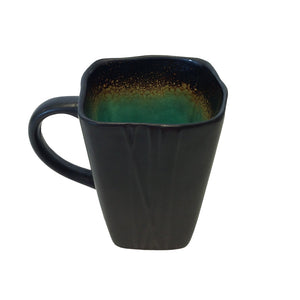 Homeroots Green And Black Sixteen Piece Square Abstract Ceramic Service For Four Dinnerware Set   534531