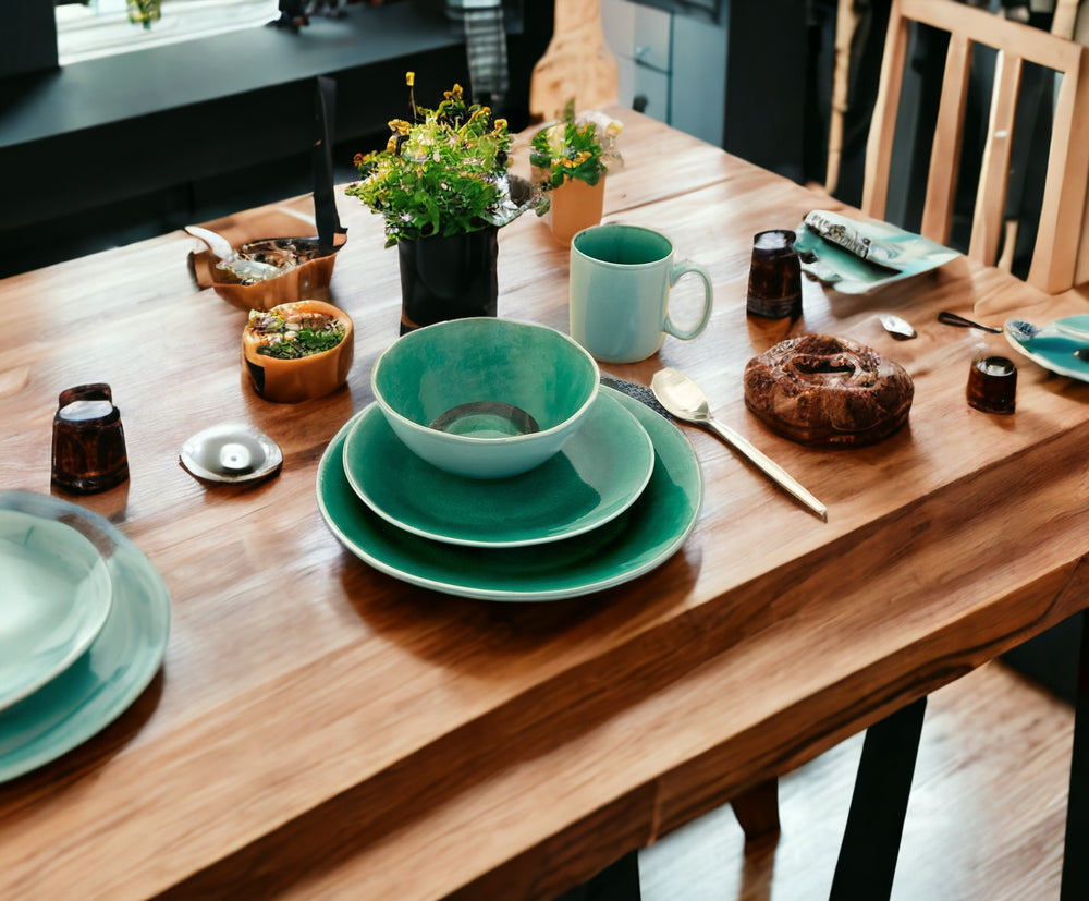 Homeroots Green Sixteen Piece Ceramic Service For Four Dinnerware Set   534540