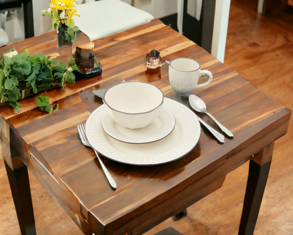 Homeroots Ivory Sixteen Piece Ceramic Service For Four Dinnerware Set   534551