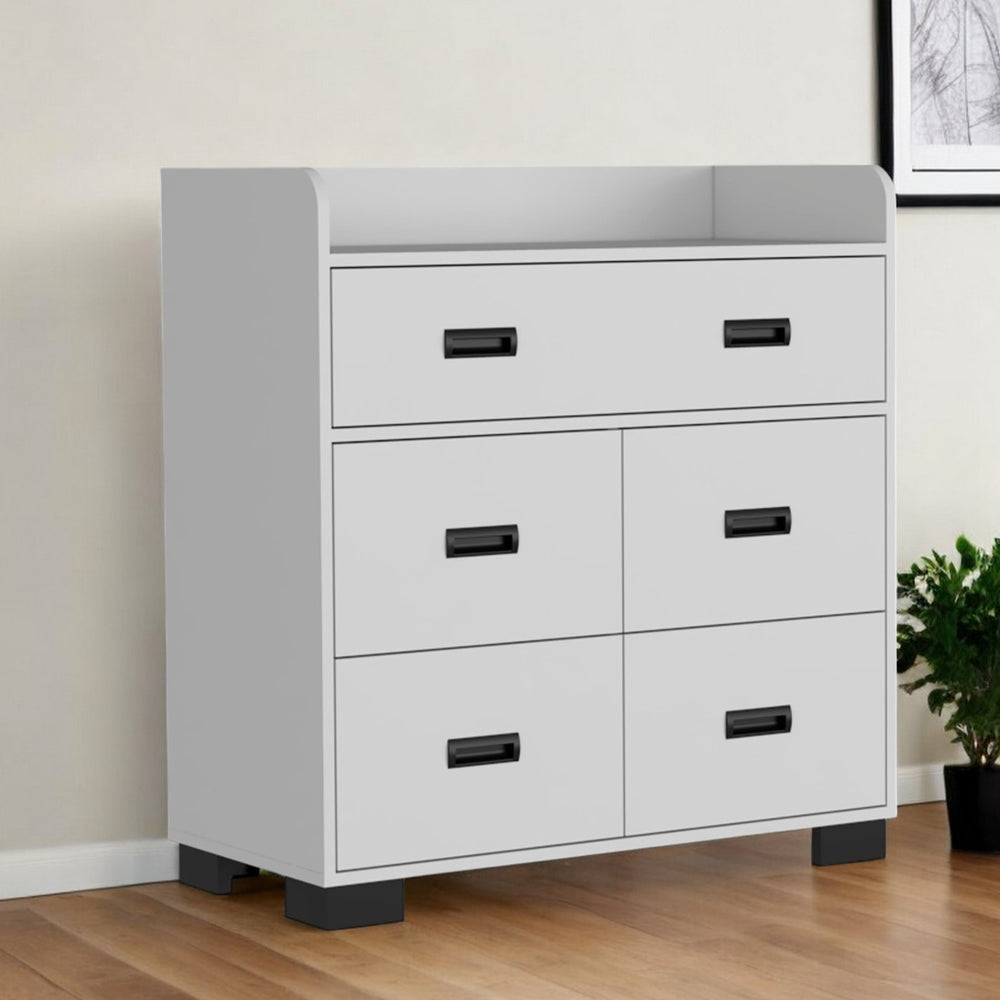 Homeroots 33" White Five Drawer Dresser  Manufactured Wood 534940