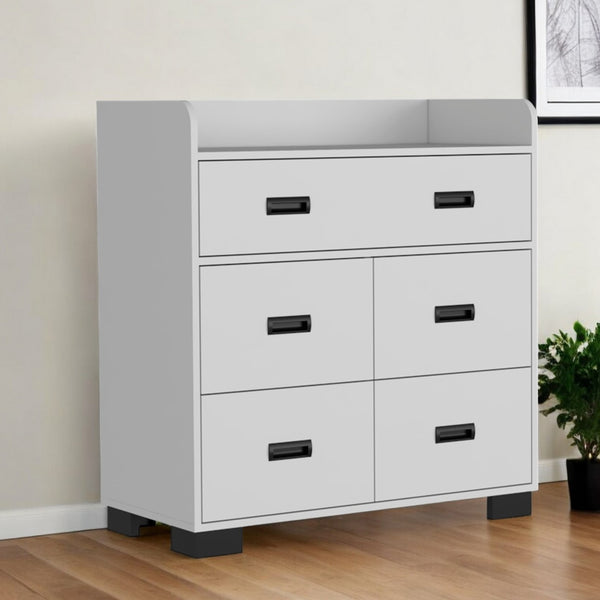 Homeroots 33" White Five Drawer Dresser  Manufactured Wood 534940