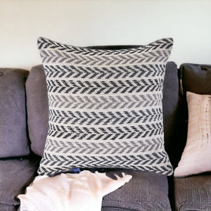 Homeroots Set Of Four 18" X 18" Black Beach Chevron Cotton Zippered Pillow Black  535282