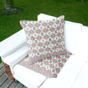 Homeroots Set Of Two 16" X 16" Pink And White Blown Seam Geometric Indoor Outdoor Throw Pillow  Polyester 535409