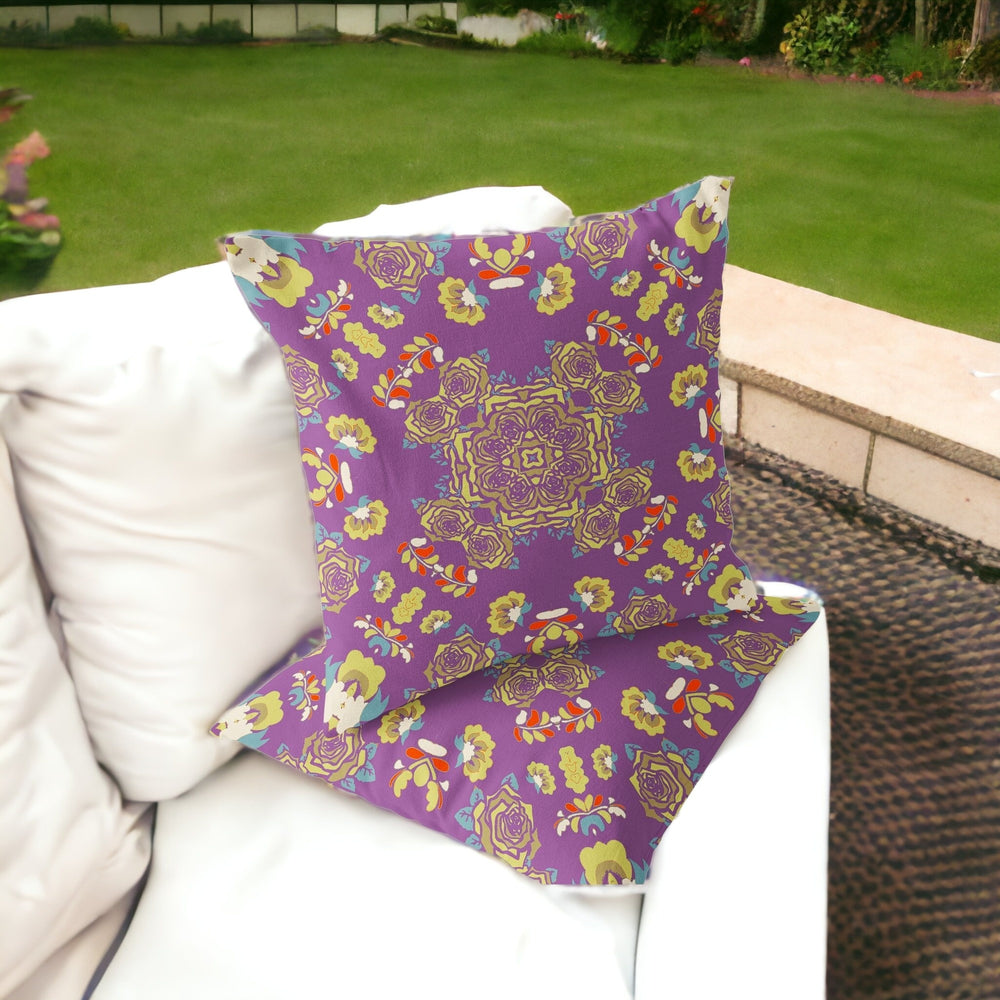 Homeroots Set Of Two 16" X 16" Green And Yellow Blown Seam Floral Indoor Outdoor Throw Pillow  Polyester 535475