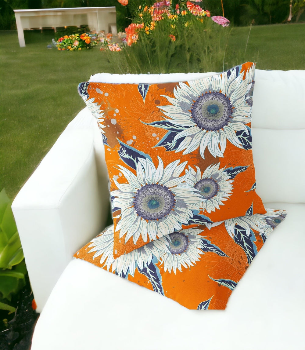 Homeroots Set Of Two 16" X 16" Red And White Blown Seam Floral Indoor Outdoor Throw Pillow  Polyester 535507