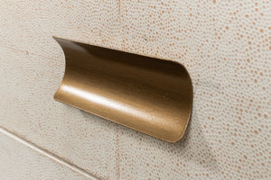 Sarreid Shagreen 3 Drawer Side Table - Elegant Osprey White Finish With Gold Leather Trim & Brass Knobs White  53554-4