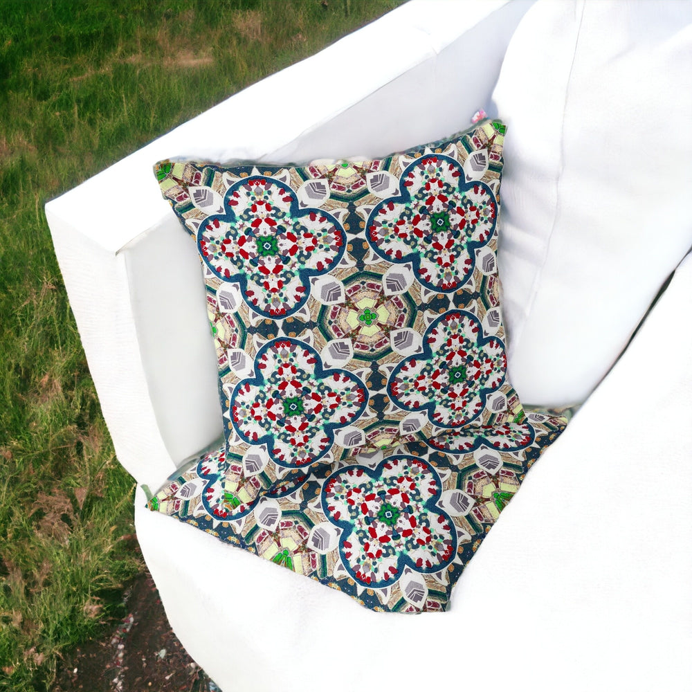 Homeroots Set Of Two 16" X 16" Green And White Blown Seam Floral Indoor Outdoor Throw Pillow  Polyester 535617