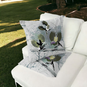 Homeroots Set Of Two 16" X 16" Green Bird Blown Seam Indoor Outdoor Throw Pillow  Polyester 535809