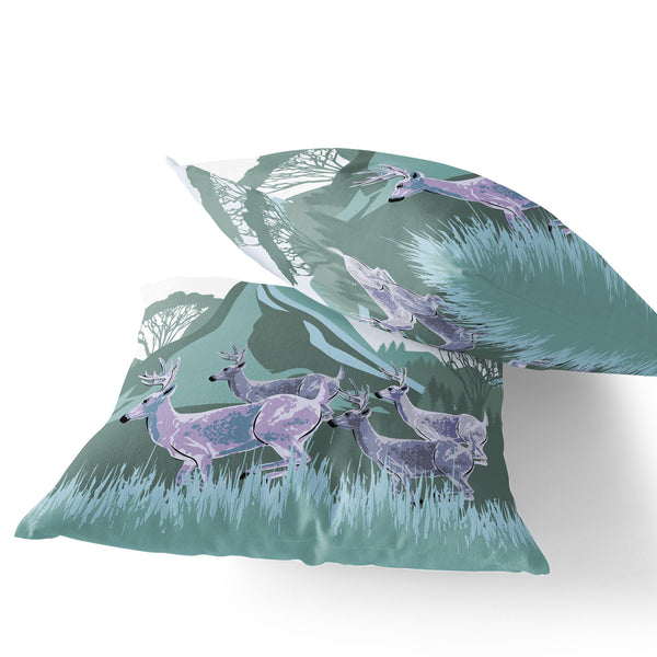 Homeroots Set Of Two 16" X 16" Green And White Reindeer Indoor Outdoor Throw Pillow  Polyester 535836