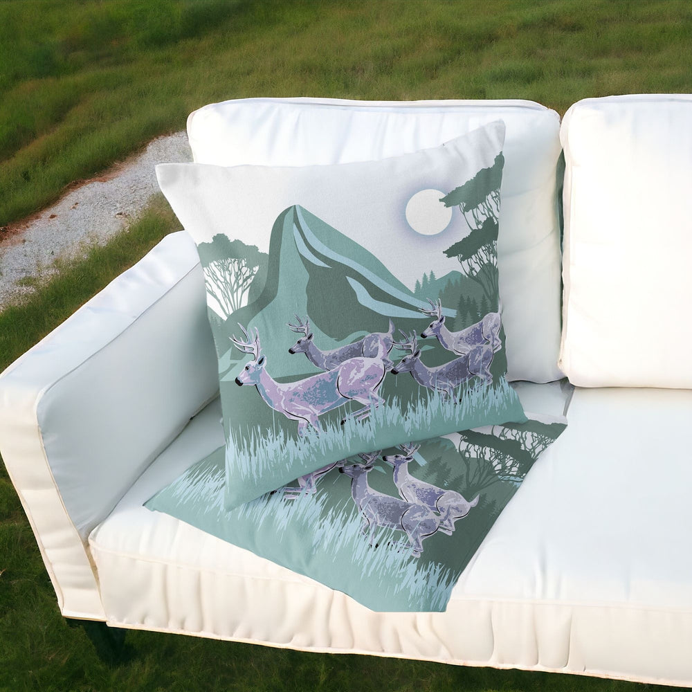 Homeroots Set Of Two 16" X 16" Green And White Reindeer Indoor Outdoor Throw Pillow  Polyester 535836