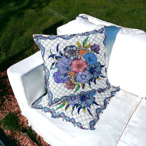 Homeroots Set Of Two 16" X 16" Blue And White Botanical Indoor Outdoor Throw Pillow  Polyester 535869