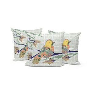 HomeRoots Set of Three 16" Green & White Bird Throw Pillows for Indoor/Outdoor Comfort & Style Decor 535916