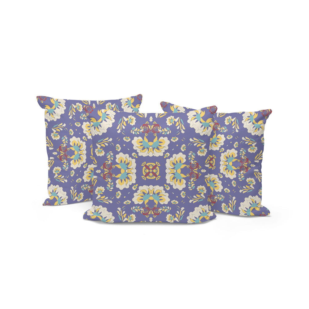 Homeroots Set Of Three Purple And White Botanical Indoor Outdoor Throw Pillow  Polyester 535962
