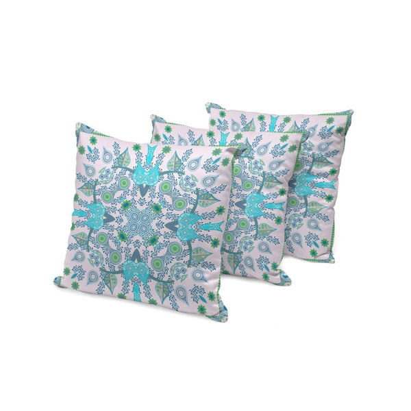 HomeRoots Set of Three 16" Green and White Paisley Throw Pillows for Indoor Outdoor Style and Comfort 536271