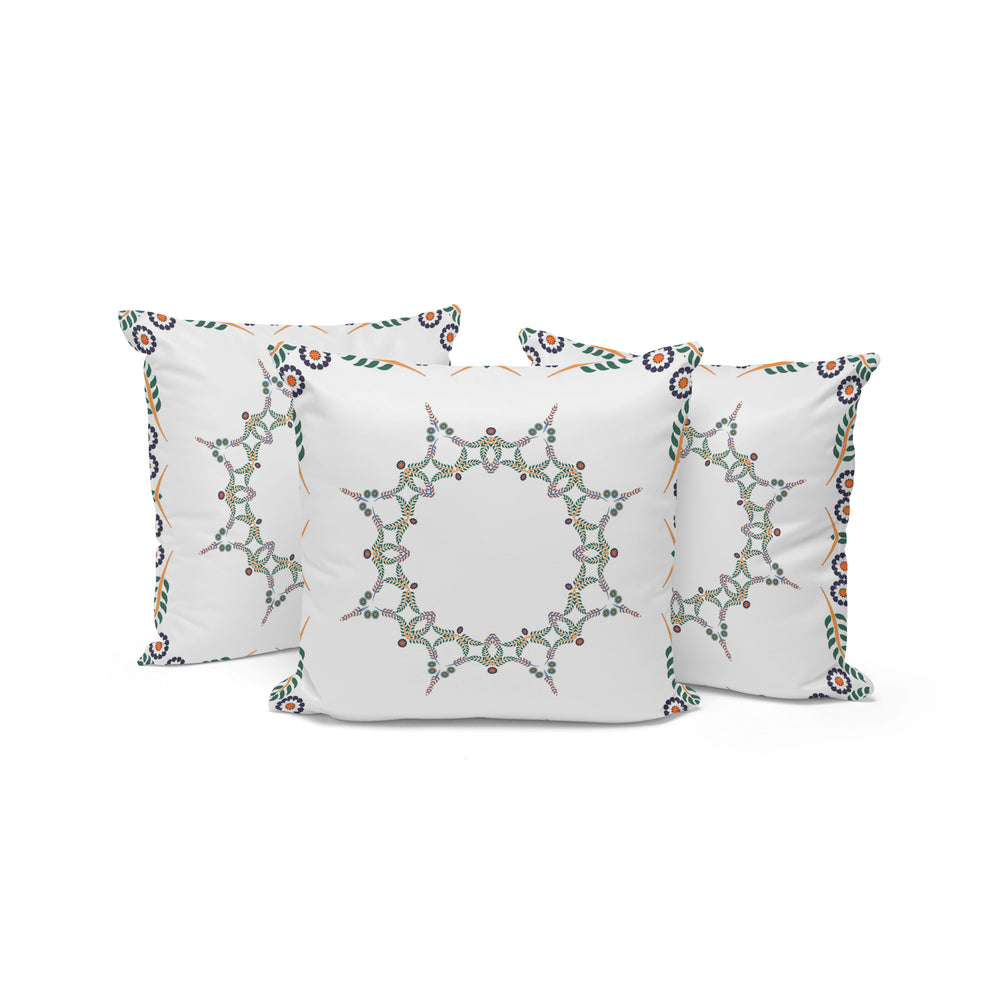 Homeroots Set Of Three 16" Green And White Botanical Indoor Outdoor Throw Pillow Cover And Insert  Polyester 536397