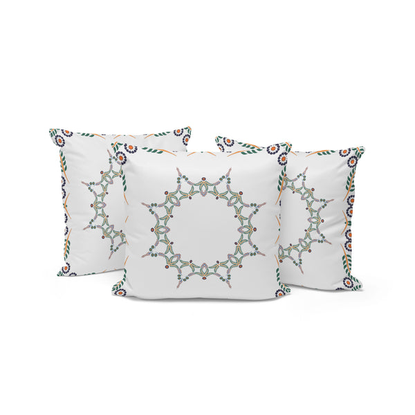 Homeroots Set Of Three 16" Green And White Botanical Indoor Outdoor Throw Pillow Cover And Insert  Polyester 536397