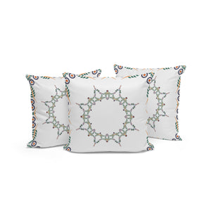 Homeroots Set Of Three 16" Green And White Botanical Indoor Outdoor Throw Pillow Cover And Insert  Polyester 536397