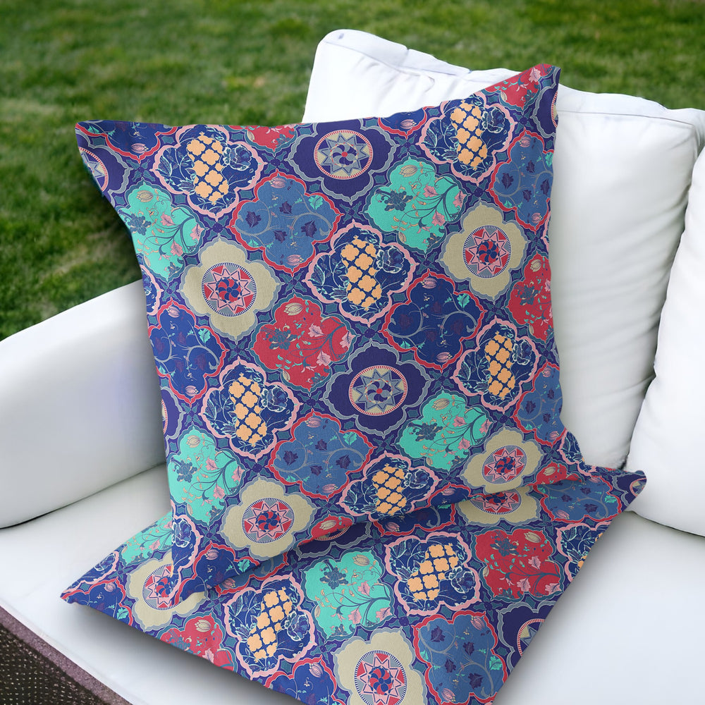 Homeroots Set Of Two 18" Navy Blue Botanical Indoor Outdoor Throw Pillow Cover And Insert  Polyester 536421