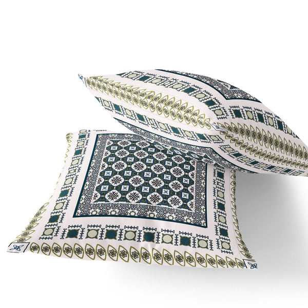 Homeroots Set Of Two 18" White Botanical Indoor Outdoor Throw Pillow Cover And Insert  Polyester 536454