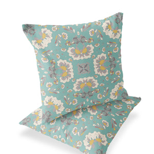 Homeroots Set Of Two 18" Green Botanical Indoor Outdoor Throw Pillow Cover And Insert  Polyester 536464