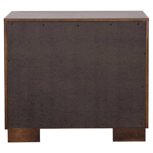 English Elm Piero Wire-brushed Oak Veneer Queen Bedroom Set with Louvered Panels Coastal Style B062S00738