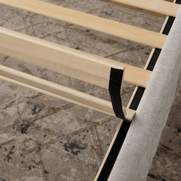 English Elm King Modern Upholstered Platform Bed with Pleated Chenille Headboard, Built‑in Nightstand & Lamp Beige W487S00394