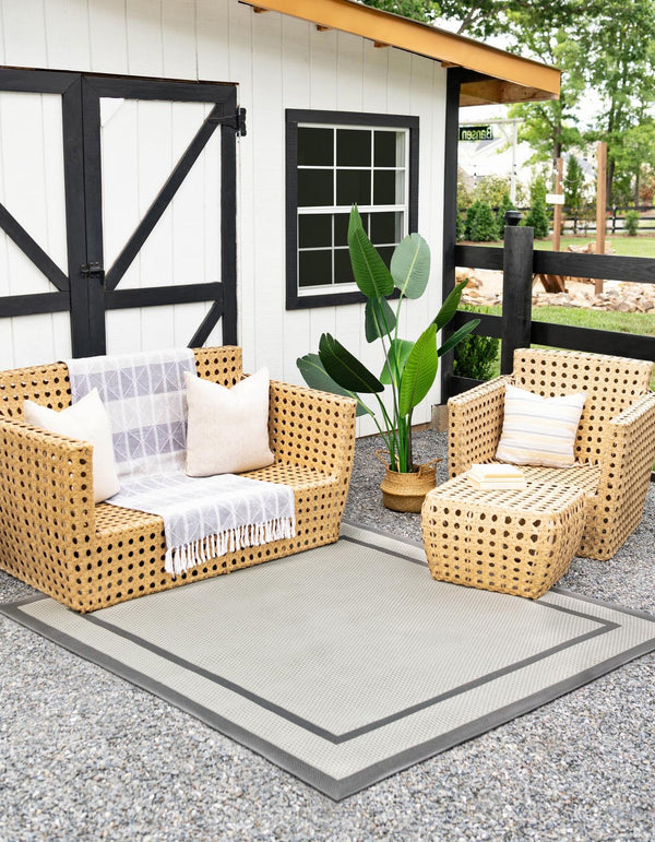 Unique Loom Outdoor Border Border Machine Made Border Rug Gray, Gray/Silver 6' 1" x 6' 1"