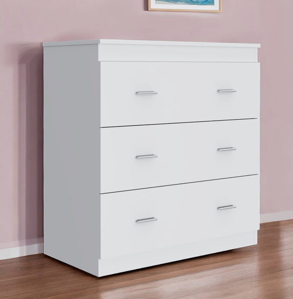 Homeroots 32" White Three Drawer Dresser  Manufactured Wood 544033
