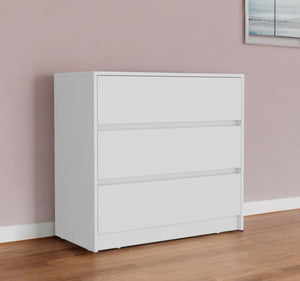 Homeroots 34" White Three Drawer Dresser  Manufactured Wood 544037