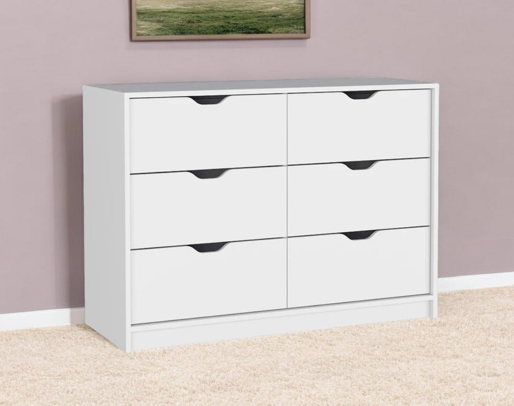 Homeroots 42" White Six Drawer Double Dresser  Manufactured Wood 544054