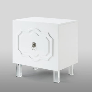 Homeroots 24" Clear And White Wood End Table With Two Shelves White  544105