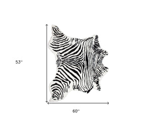 Homeroots 4' X 5' Black And White Faux Fur Printed Area Rug  Faux Fur 544288