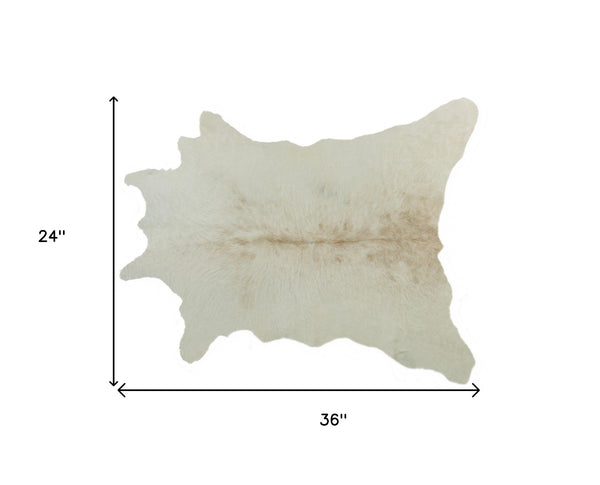 Homeroots 2' X 3' Off White Cowhide Hand Knotted Area Rug Off White Cowhide 544296