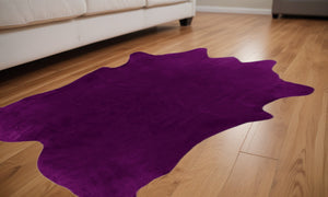 Homeroots 5' X 7' Purple Cowhide Hand Knotted Area Rug Purple Cowhide 544302