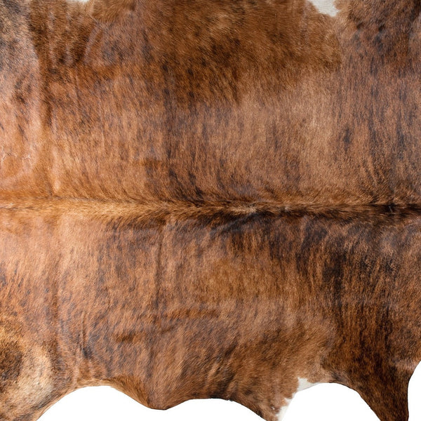 Homeroots 5' X 7' Brown Cowhide Hand Knotted Area Rug Brown And Black Cowhide 544316