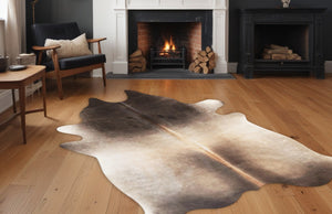 Homeroots 6' X 7' Gray And Ivory Genuine Cowhide Hand Knotted Area Rug Gray Cowhide 544323