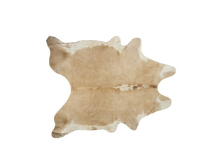Homeroots 5' X 7' Brown And White Cowhide Hand Knotted Area Rug Tan And White Cowhide 544325