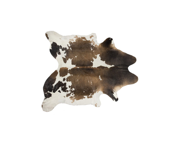 Homeroots 5' X 7' Light Brown And White Cowhide Hand Knotted Area Rug White & Brown Cowhide 544326