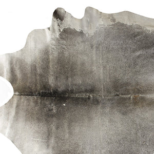 Homeroots 5' X 7' Gray And White Cowhide Hand Knotted Area Rug Gray And White Cowhide 544334