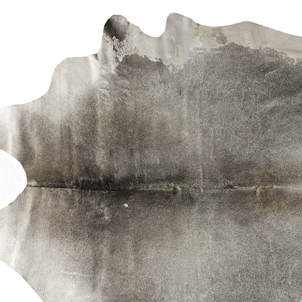 Homeroots 5' X 7' Gray And White Cowhide Hand Knotted Area Rug Gray And White Cowhide 544334