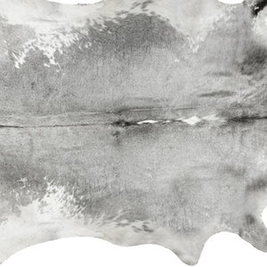 Homeroots 6' X 7' Gray And White Cowhide Hand Knotted Area Rug Gray Cowhide 544335