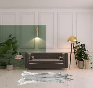 Homeroots 6' X 7' Gray And White Cowhide Hand Knotted Area Rug Gray Cowhide 544335