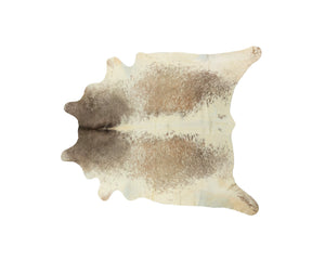 Homeroots 5' X 7' Brown And White Cowhide Hand Knotted Area Rug Tan And White Cowhide 544336