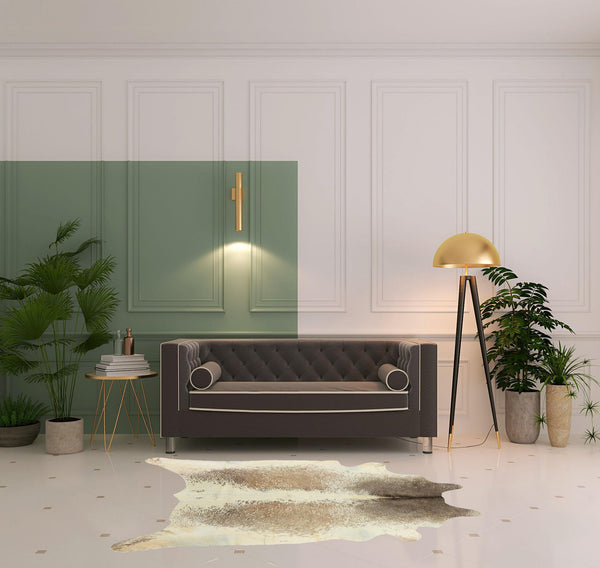 Homeroots 5' X 7' Brown And White Cowhide Hand Knotted Area Rug Tan And White Cowhide 544336