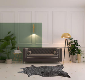 Homeroots 5' X 7' Brown And Silver Cowhide Hand Knotted Area Rug Silver And Brown Cowhide 544348