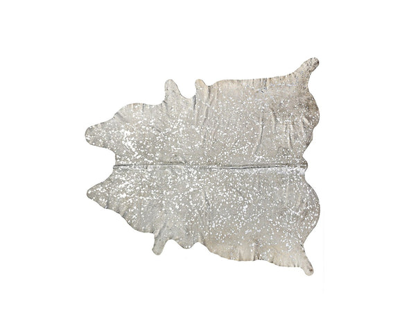 HomeRoots 5' Hand-Knotted Cowhide Area Rug – Artisan Crafted, Unique Style, Stain-Resistant, Perfect for Any Space Silver and Natural 544357