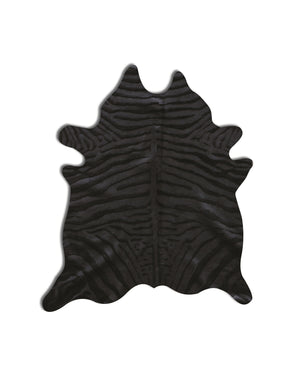 Homeroots 5' X 7' Black Cowhide Hand Knotted Area Rug Black Cowhide 544366