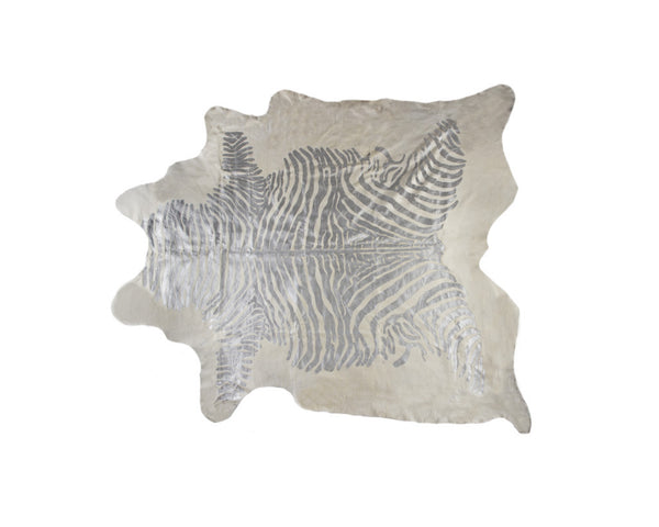 Homeroots 6' X 7' Silver And Ivory Cowhide Hand Knotted Area Rug Silver And Natural Cowhide 544372