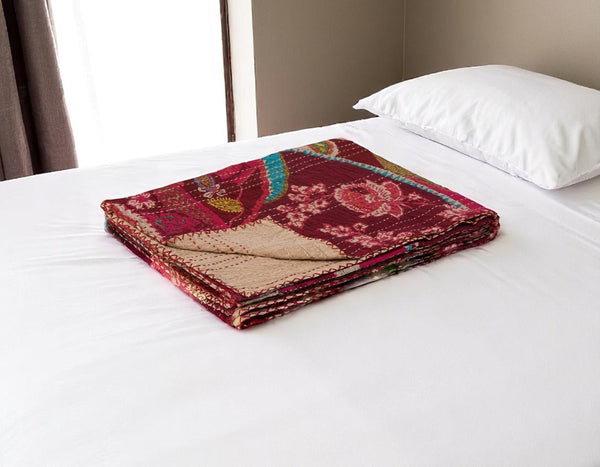 HomeRoots 50" Artisan Red Floral Quilted Kantha Throw Blanket - Cozy, Lightweight, Perfect for Any Space Cotton - 50"x70" 544510